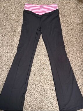 VS Sport Yoga Flare Leggings